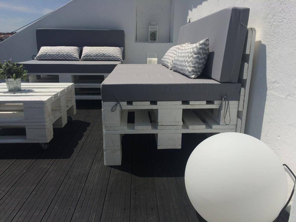 A Terrace On A Topfloor With A View Apartment Lissabon